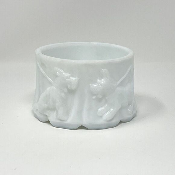 Vintage Akro Agate Powder Dish White Scotty Dogs Milk Glass Bowl Trinket 3.5” - Picture 1 of 7